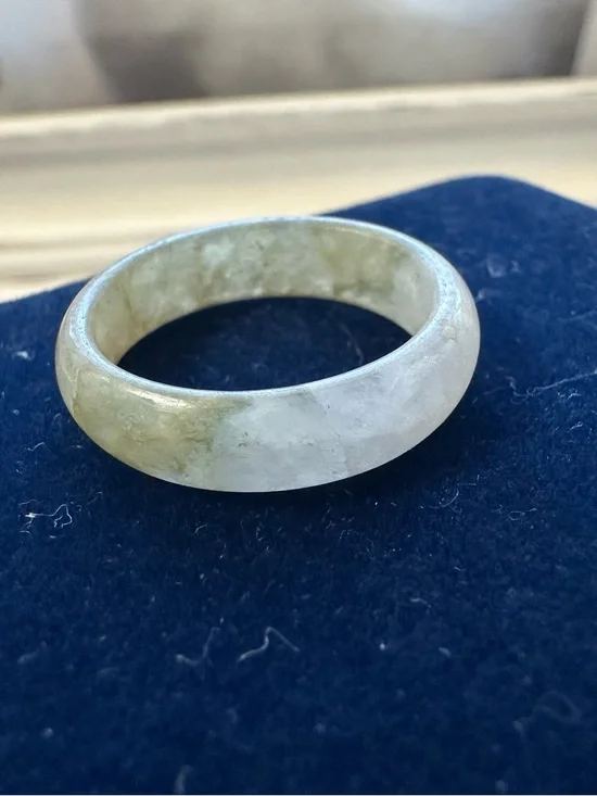 Smooth Green Jasper Ring - Picture 6 of 11